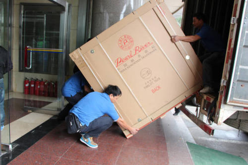 镇巴钢琴贵重工艺品无忧运
